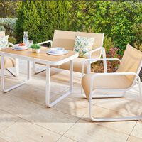 Carrefour comienza a liquidar el conjunto de jardín que transforma nuestra terraza y nos durará años