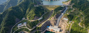 China está construyendo embalses como si no hubiera un mañana. Su objetivo: almacenar energía renovable en ellos