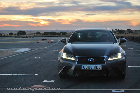 Lexus prepara novedades muy picantes, con motores V8