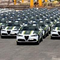 ¡Nuevos coches patrulla a la vista! La Guardia Civil añade 301 Alfa Romeo Stelvio Q4 a su flota 