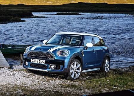 Mini Countryman 2017 1024 02