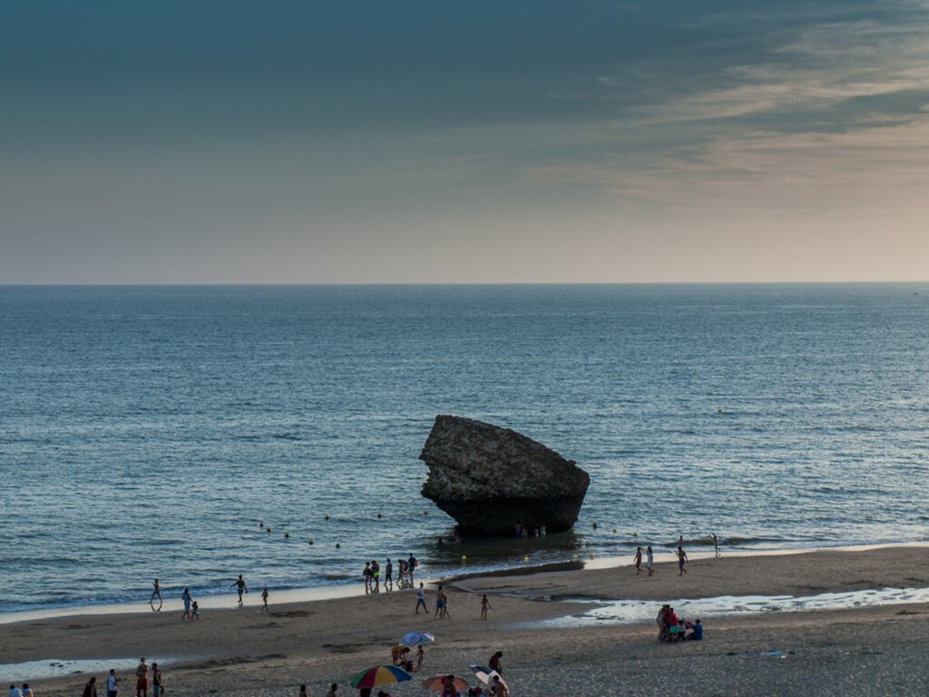 El mar ha venido a por lo que considera suyo y Matalascañas lo está sufriendo: el futuro de las playas es más complicado de lo que parece