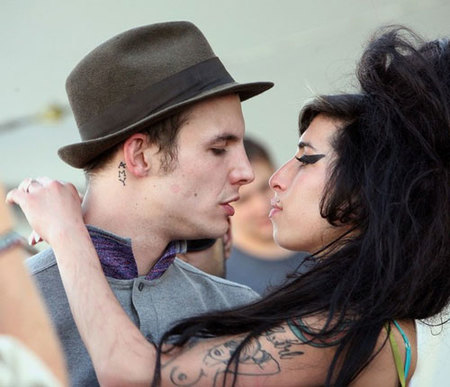 El marido de Amy Winehouse sale de la cárcel