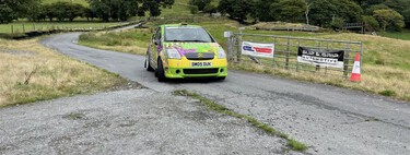 Coches de rally, vacas y ovejas: en esta granja galesa puedes organizar una competición sin moverte de casa. Solo necesitas 4 millones de euros