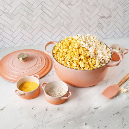 Cocotte Redonda De Hierro Fundido Le Creuset Salmon 20 Cm