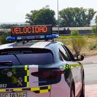 Llevar un inhibidor de radar es una pésima idea: por querer correr sin que te cacen te juegas la multa más gorda de la DGT