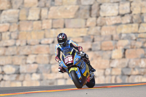 Sam Lowes vuelve a aprovechar la caída del líder para ganar pero es Enea Bastianini el nuevo líder de Moto2