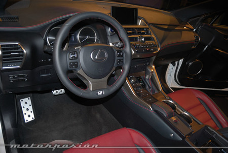 Lexus NX 300h F Sport