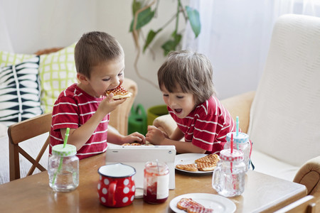 Hábitos alimenticios en niños: los padres no lo estamos haciendo bien