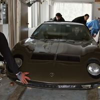 Un Lamborghini Miura pasó 40 años decorando un salón en Nueva York y hubo que derribar las paredes para sacarlo: hoy es un tesoro de más de dos millones 