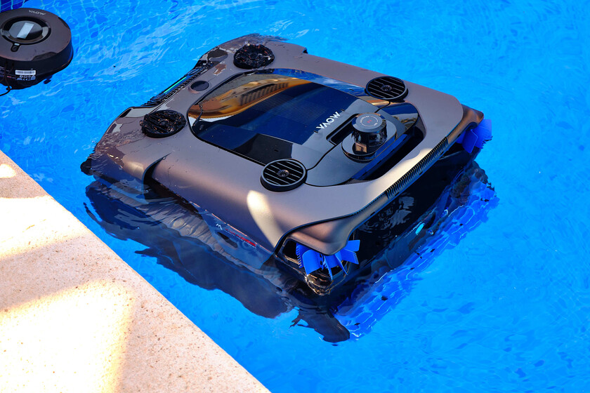Mova Rover X10, un robot limpiafondos avanzado