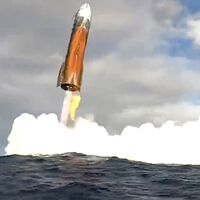 Má fase da Starship acabou: voo 10 foi um sucesso e foguete provou ser capaz de lançar satélites Starlink 
