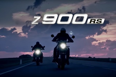 La Kawasaki Z900RS vuelve a dejarse ver antes de su presentación, ¡y promete!