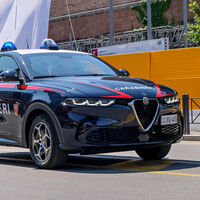 Los Carabinieri dicen que los Alfa Romeo Tonale que les ha dado Meloni no sirven para las persecuciones. Stellantis amenaza con tomar medidas si se siguen quejando