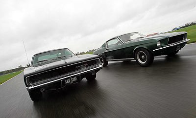 Reedición de la persecución de Bullitt con los coches de la época