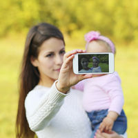 El verdadero problema de compartir la vida de tus hijos en las redes