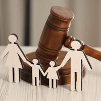 Una iniciativa en México propone cárcel para padres si sus hijos cometen delitos menores