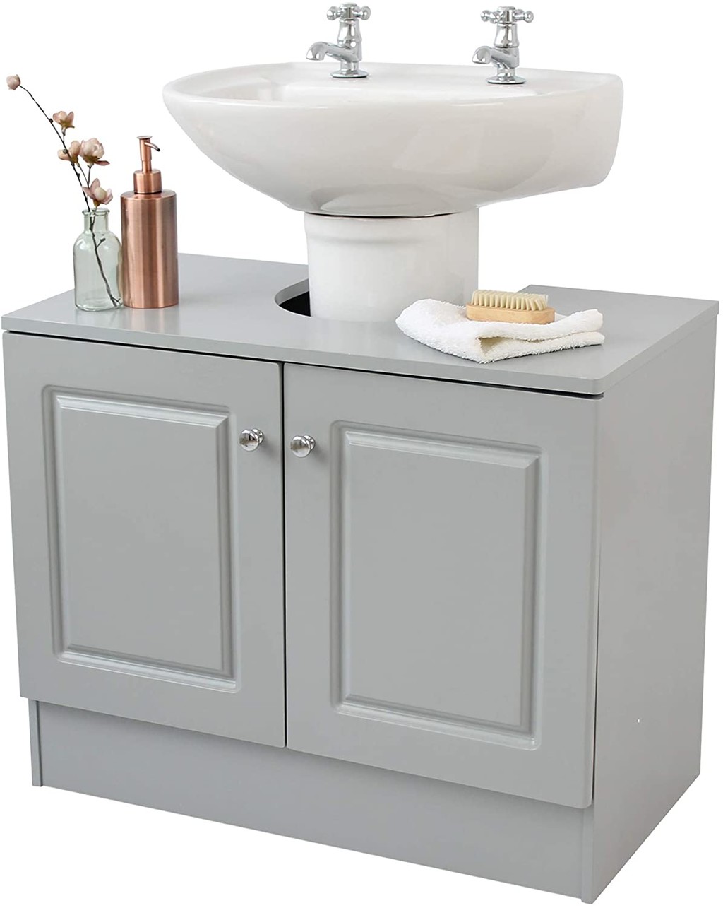 Cinco muebles y siete ideas para un lavabo con pedestal