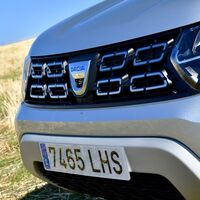 La DGT recuerda cuáles son las multas por no llevar la matrícula del coche en buen estado