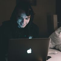 When ChatGPT Is Your Only Friend: This Is How AI Models Are Replacing Interpersonal Relationships 