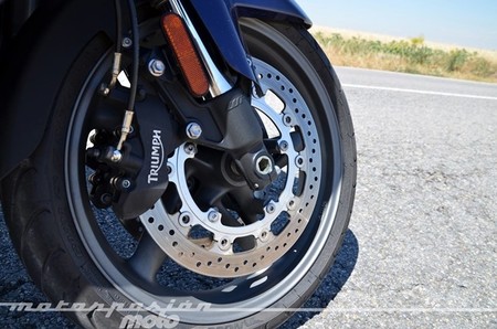 Triumph_Trophy_1200_SE