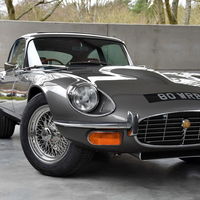 Este Jaguar E-Type 1973 regresó a la vida con detalles modernos