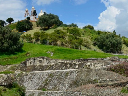 Este es el destino de Puebla que tiene una Ruta del Mole famoso por la pirámide más grande del mundo, un santuario y 46 arcos