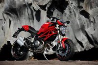 Ducati Monster 1100 EVO galería, vídeo y datos oficiales