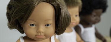 Muñecos con rasgos de niños con síndrome de Down y diferente tono de piel 'Mejor juguete 2020', y 12 premiados más