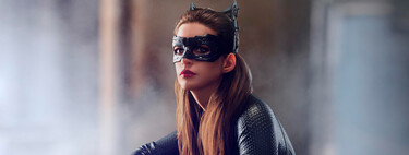 Pause "Batman: O Cavaleiro das Trevas Ressurge" aos 16 minutos e veja o que a Mulher-Gato fez 