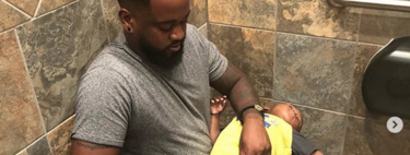 "¿Acaso los padres no existimos?", la denuncia de un hombre que pide cambiadores para bebés en los baños masculinos