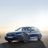 Nuevo BMW Serie 5: con versiones mild hybrid, dos híbridos enchufables y una completa dotación tecnológica bajo un diseño renovado