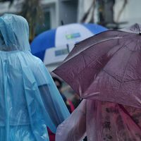 Prepara el paraguas: esta semana dos ciclones tropicales provocarán lluvias intensas en casi todo México 