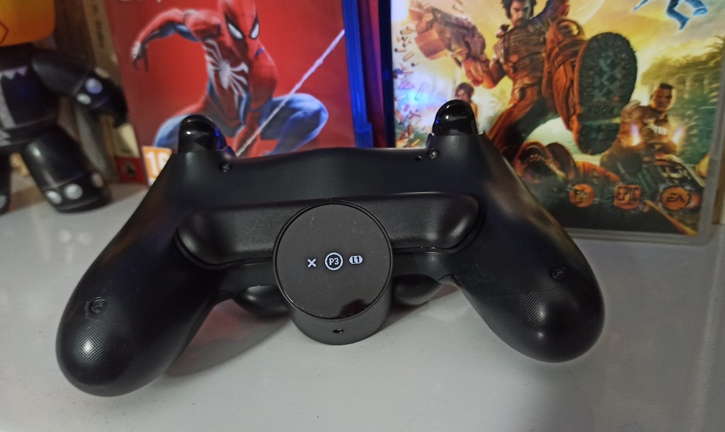 Botones traseros para DualShock 4, análisis: una forma sencilla pero con limitaciones de ampliar las posibilidades del mando de PS4
