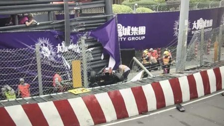 Escalofriante accidente de Sophia Floersch en el GP de Macao