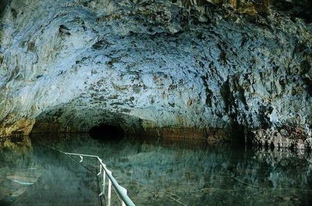 800px Undara Lava Tubes