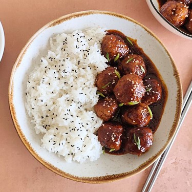 Albóndigas glaseadas al estilo BBQ coreana: una explosión de sabores difícil de olvidar 