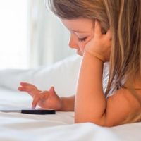 El “tiempo de pantalla” es algo más que poner límites