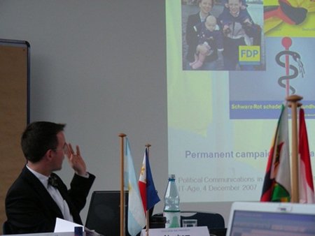 Cesado en Alemania el primer "topo de la embajada" descubierto por WikiLeaks