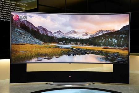 LG ha presentado su nueva serie de televisiones 4K y su Ultra HD 5K curva de 105"
