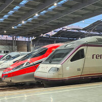 Renfe e Iryo abren un nuevo frente en su particular guerra. Una que se juega más allá de las vías del tren