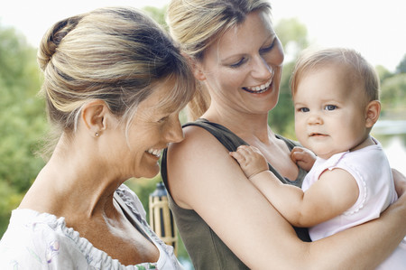 Cosas que no se heredan de madres a hijas: no tener leche o tener un mal parto