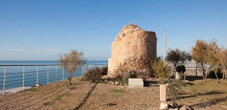 Viajes Pueblo Almeria Grand Prix Playa Escapada Andalucia Espana