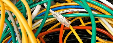 Nunca me había fijado en que los cables Ethernet tienen diferentes colores. No es de adorno, cada uno tiene su significado 