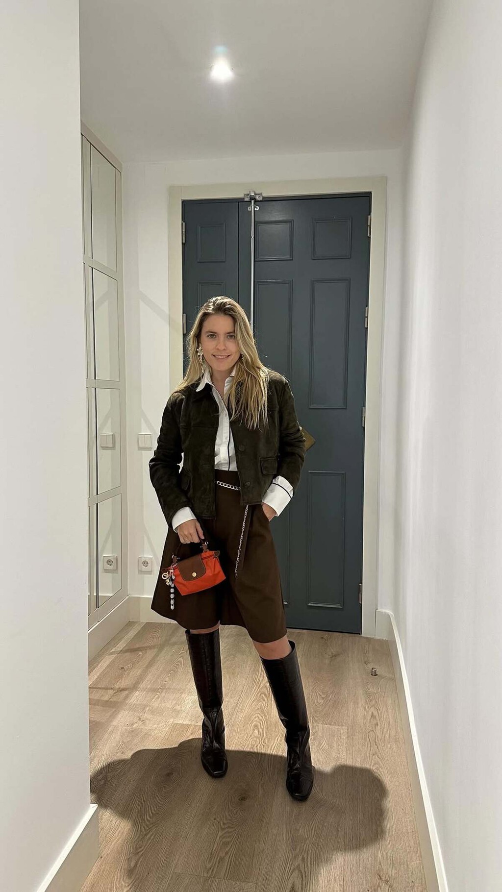 Carlota Cebrian, interiorista: «Poner luces solo en el techo hace que tu casa se vea más barata»