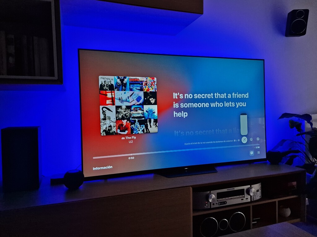 He probado Apple Sing en el Apple TV 4K. El karaoke de Apple me ha servido para darme cuenta de lo mal que canto