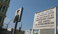 El Checkpoint Charlie: entre dos Berlines