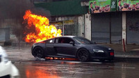 Dolorpasión™: Audi R8 churruscado a la tailandesa