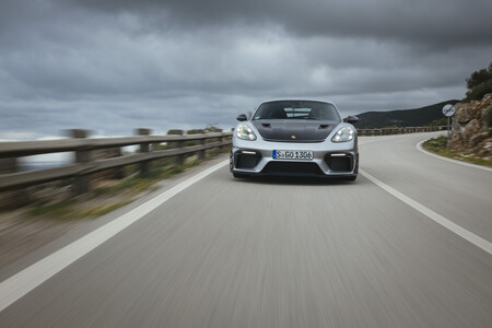 Porsche 718 Cayman GT4 RS