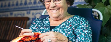 Neurologistas comprovaram: meia hora de tricô por dia protege a memória após os 70 anos melhor do que as palavras cruzadas 